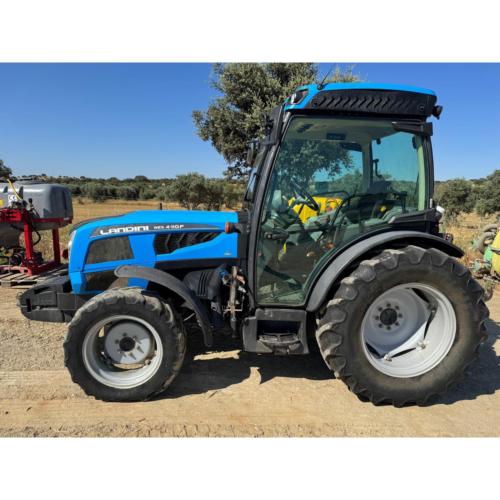 Trator Semi-novo | LANDINI REX 4-110F Trator Semi-novo | LANDINI REX 4-110F
